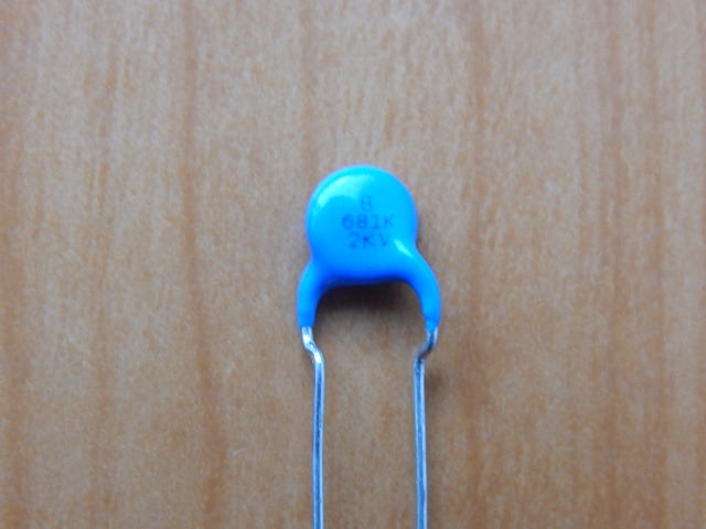 CAP 680pF 2000V 10% (681) (Y5P)
