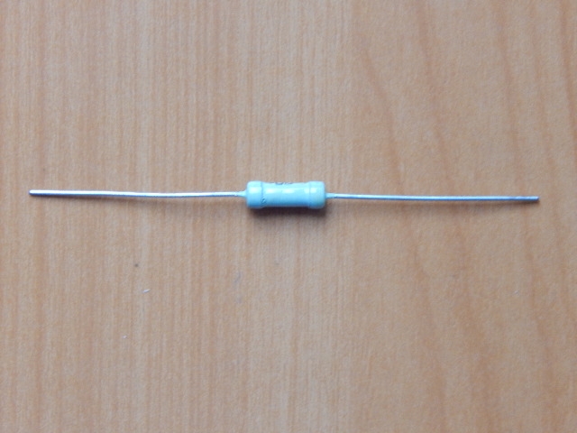 Резистор 0.25w 33om (33R) 5% (С1-4)