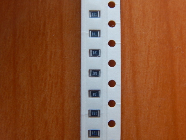 Резистор SMD      180om  0.125w  0805 (180R) 5%  (181)
