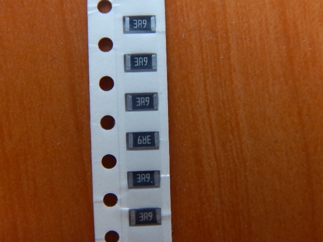 Резистор SMD        3.9om  0.25w  1206 (3R9) 5%