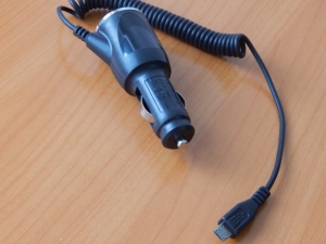 Зарядное устройство от прикуривателя 12-24V/5V 1000mA microUSB шнур витой 16-0245