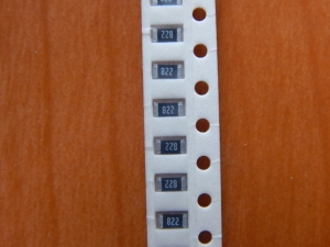 Резистор SMD     8.2kom  0.25w  1206 (8K2) 5%  (822)