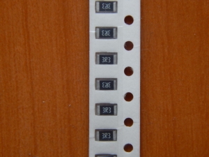 Резистор SMD        3.3om  0.25w  1206 (3R3) 5%