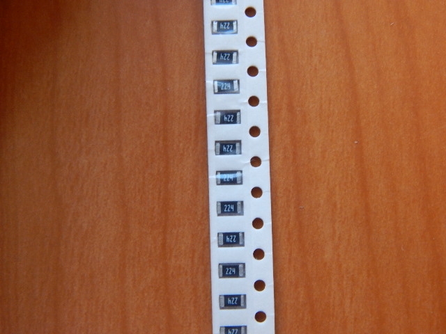 Резистор SMD   220kom  0.25w  1206 (220K) 5%  (224)