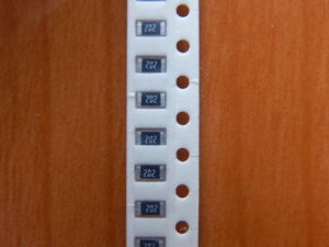 Резистор SMD     2.0kom  0.25w  1206 (2K0) 5%  (202)