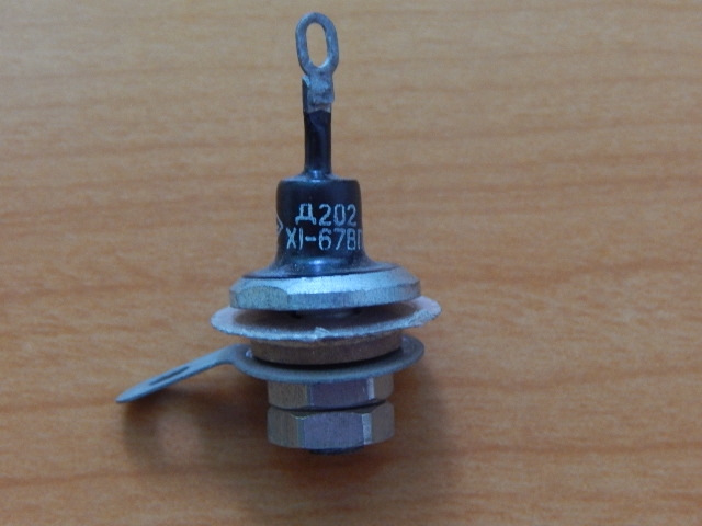 Д202 (100V, 400mA)