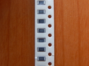 Резистор SMD      150om  0.25w  1206 (150R) 5%  (151)