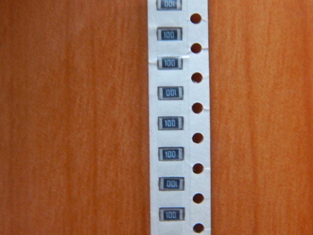 Резистор SMD       10om  0.25w  1206 (10R) 5%  (100)