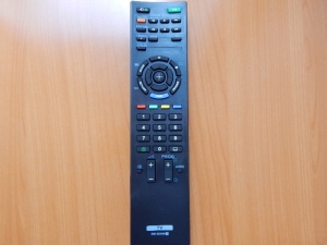 Пульт Sony RM-ED036  (TV)