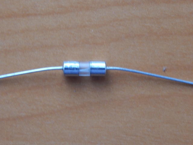 Предохранитель с выводами 1.0A (3x10mm)