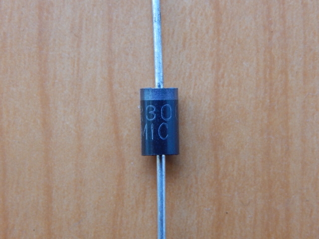 SR306 (60V, 3A)
