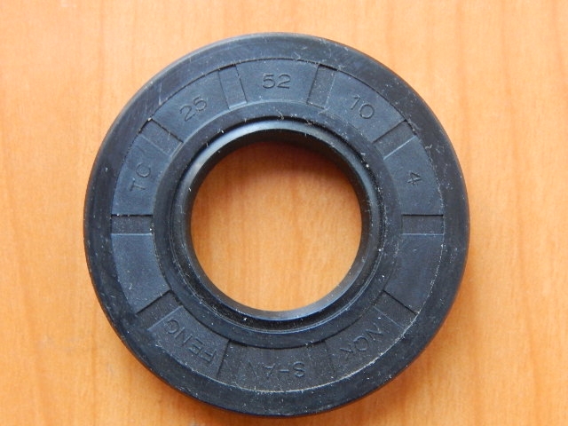 Сальник 25x52x10 (NQK2552)