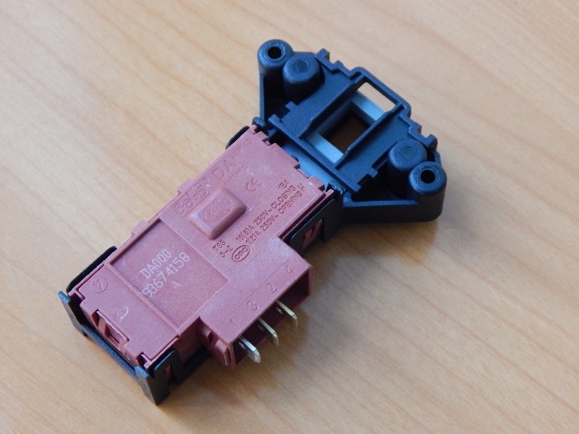 Блокировка люка Bosch DA000021 (069639, 85406700)