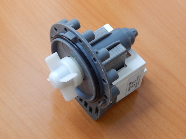Насос Leili 30w на винтах, клеммы сзади раздельно (RP25-3D2)