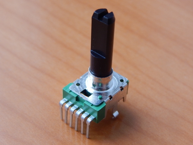 Резистор переменный 6-pin B10K 15x11mm L=20mm стерео лыска RV112BCF-40-30A-B10K-0C