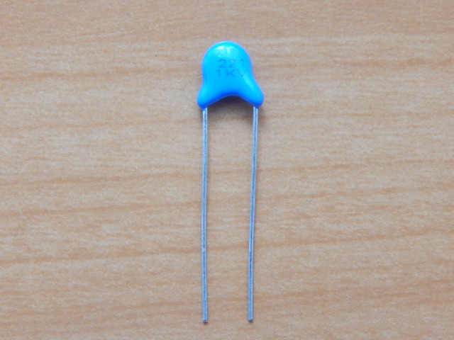CAP 220pF 1000V 10% (221) (Y5P)