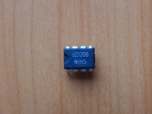 КР140УД1208