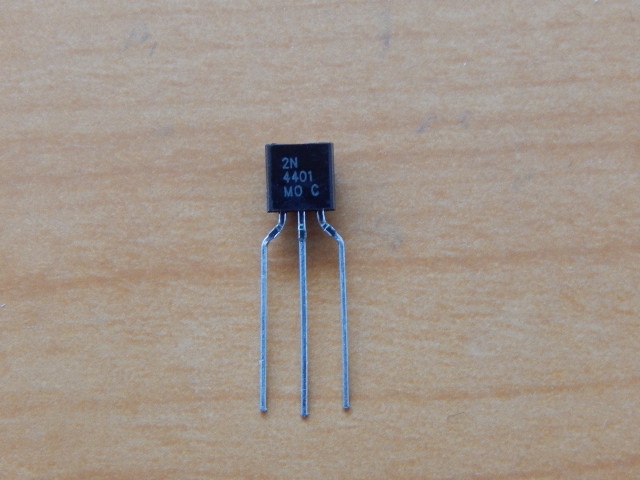 2N4401