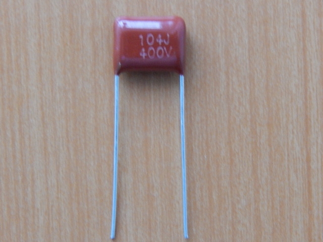 CAP 0.10mkF 400V 10% (104) (JFB)
