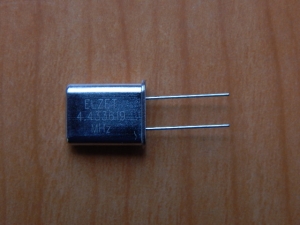 Кварцевый резонатор 4.433619MHz HC-49/U