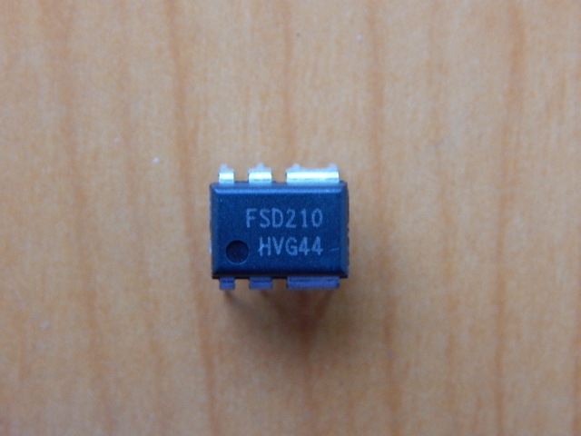 FSD210  DIP8