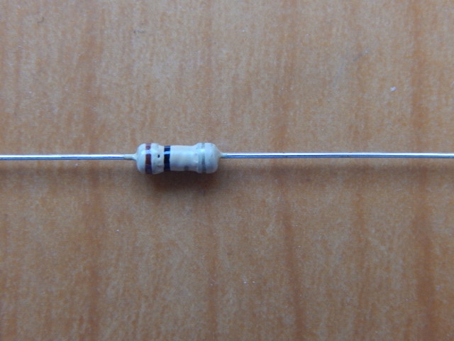 Резистор  0.25w         1.0om (1R0) 5%